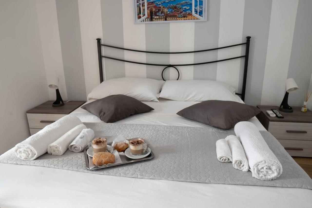 Athmosfera Nova 18 Hotel Naples Exterior photo